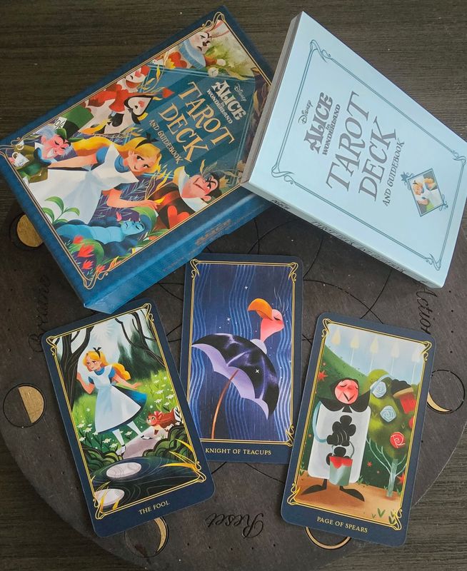 Alice In Wonderland Tarot (Disney Licensed)