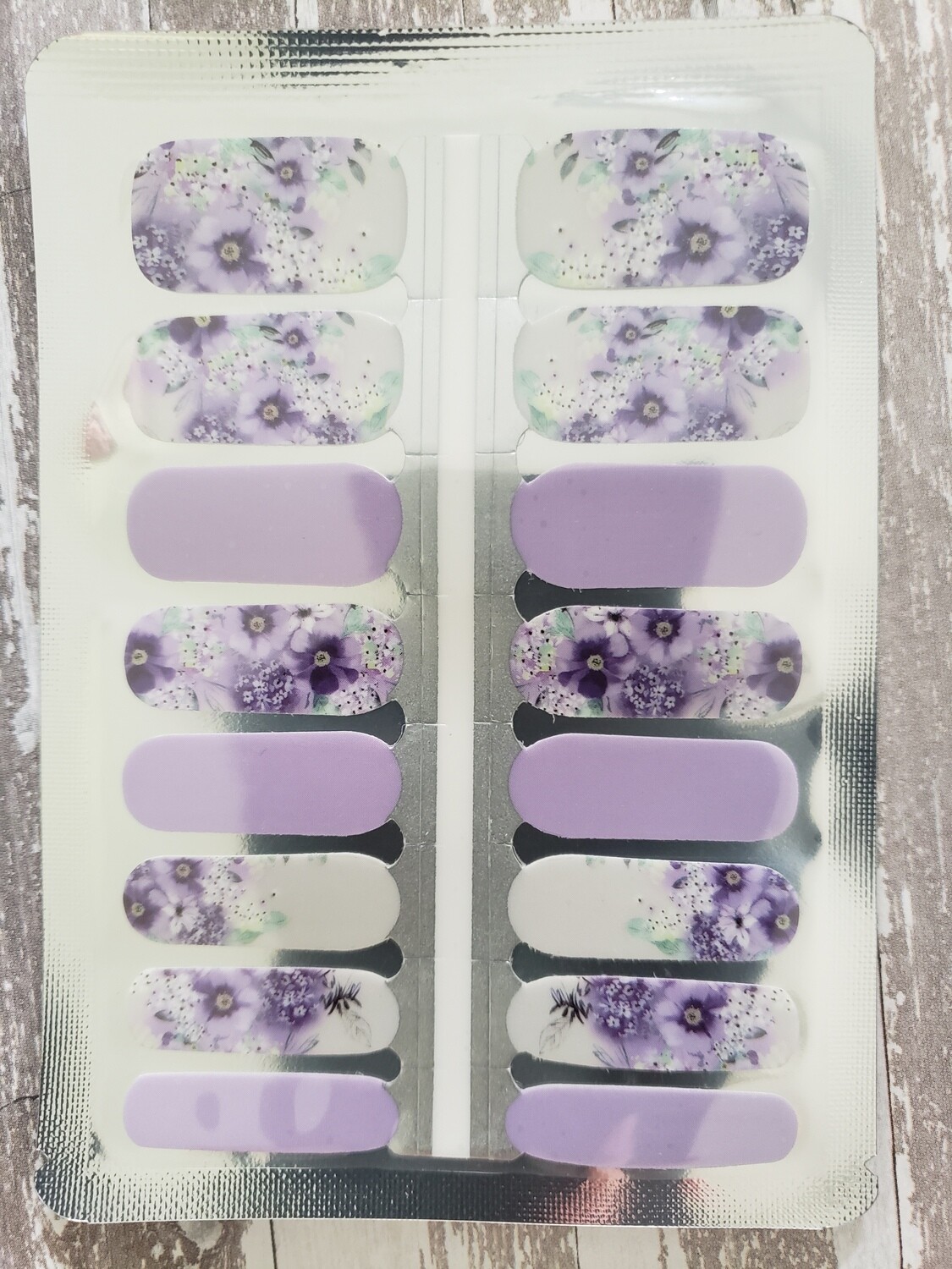 519-Light Purple Pansies