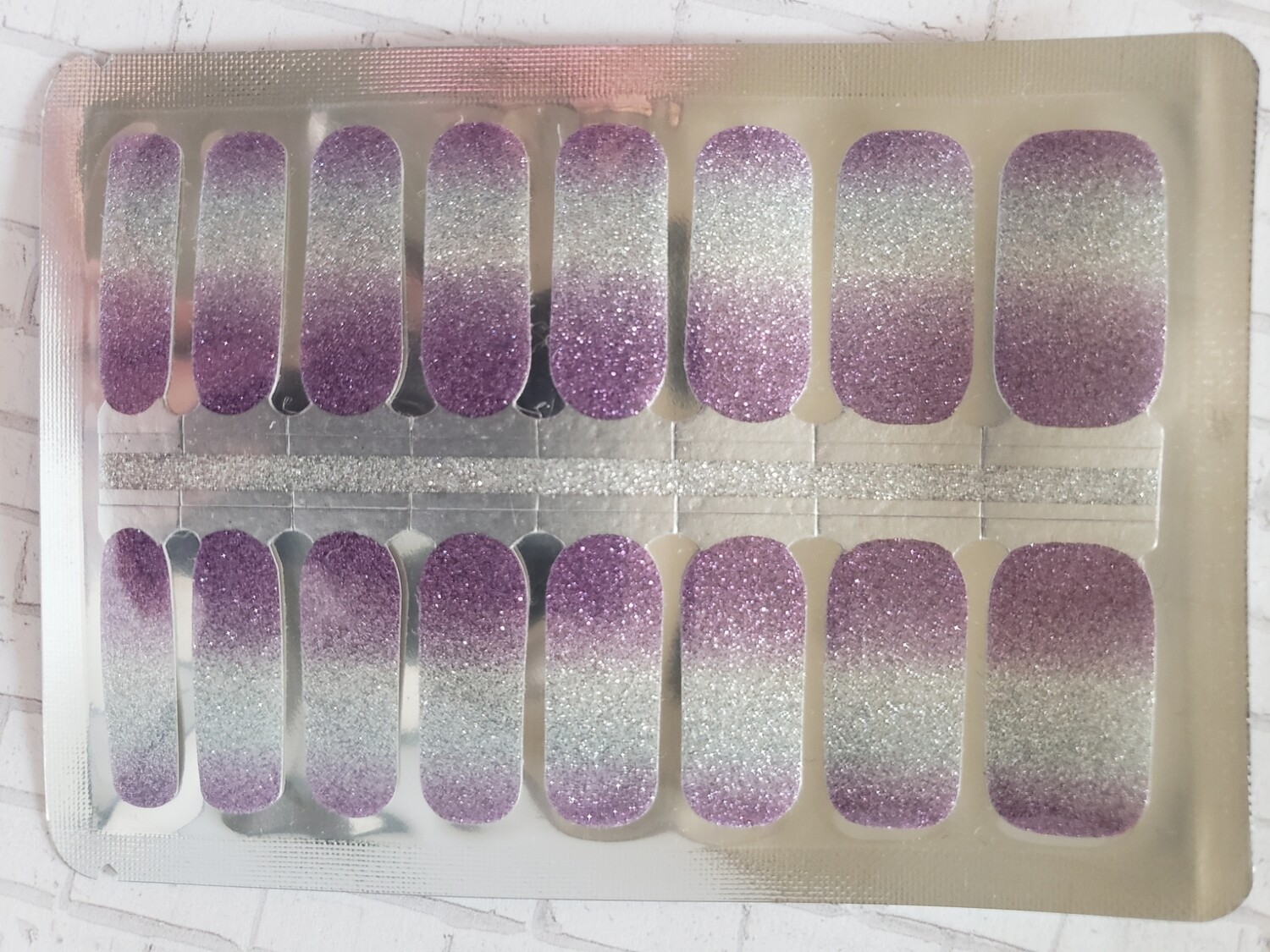 111- Light Purple to Silver Ombre Glitter