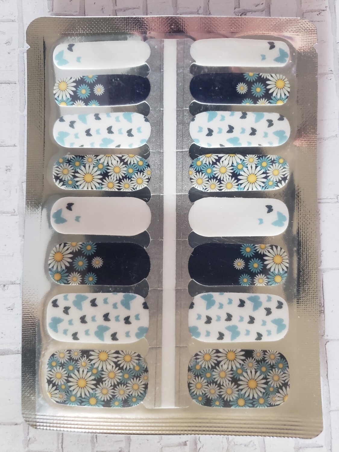 204- Blue, White Butterfly &amp; Daisy