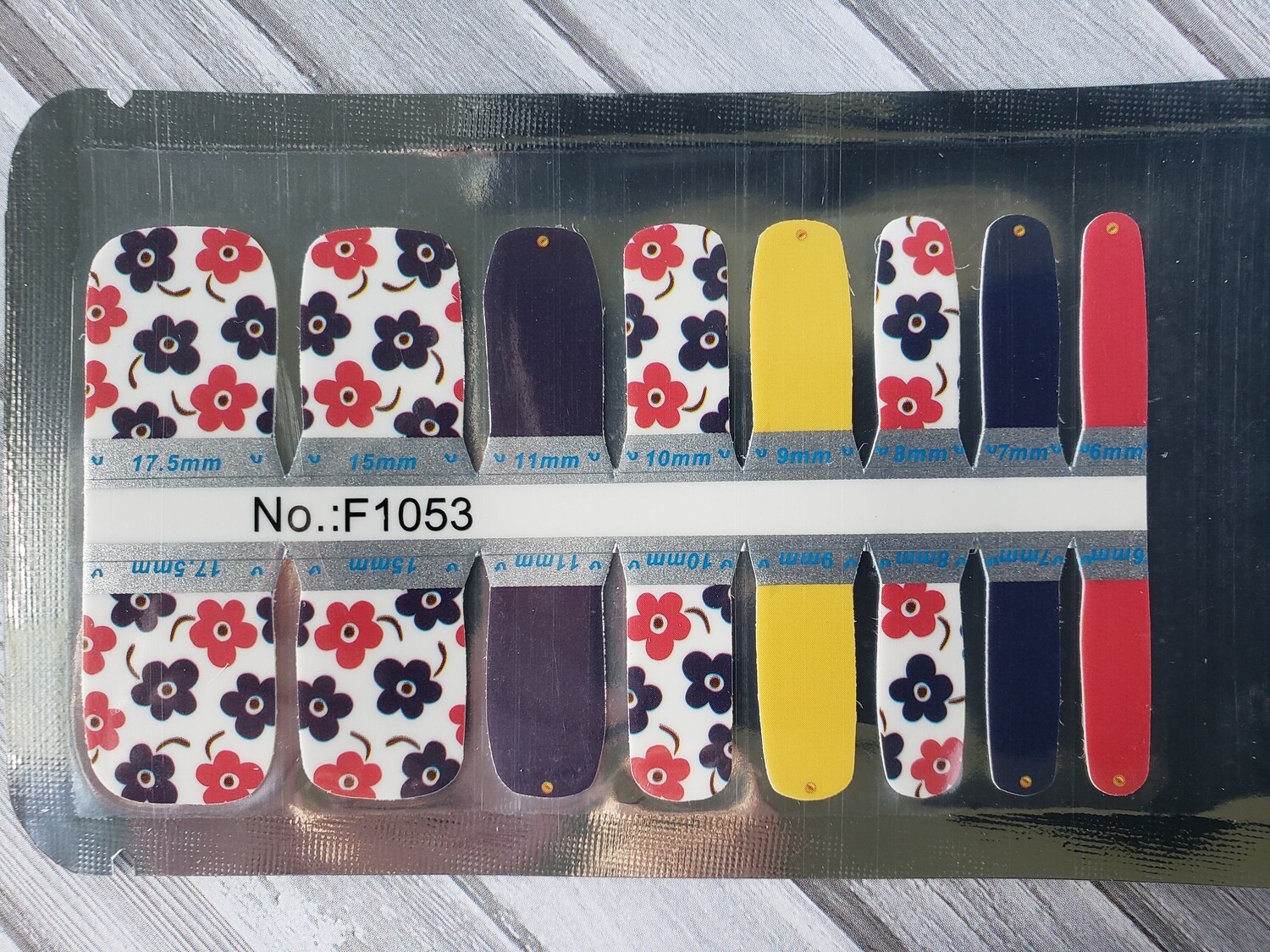 1053- Purple &amp; Red Flowers- Toes