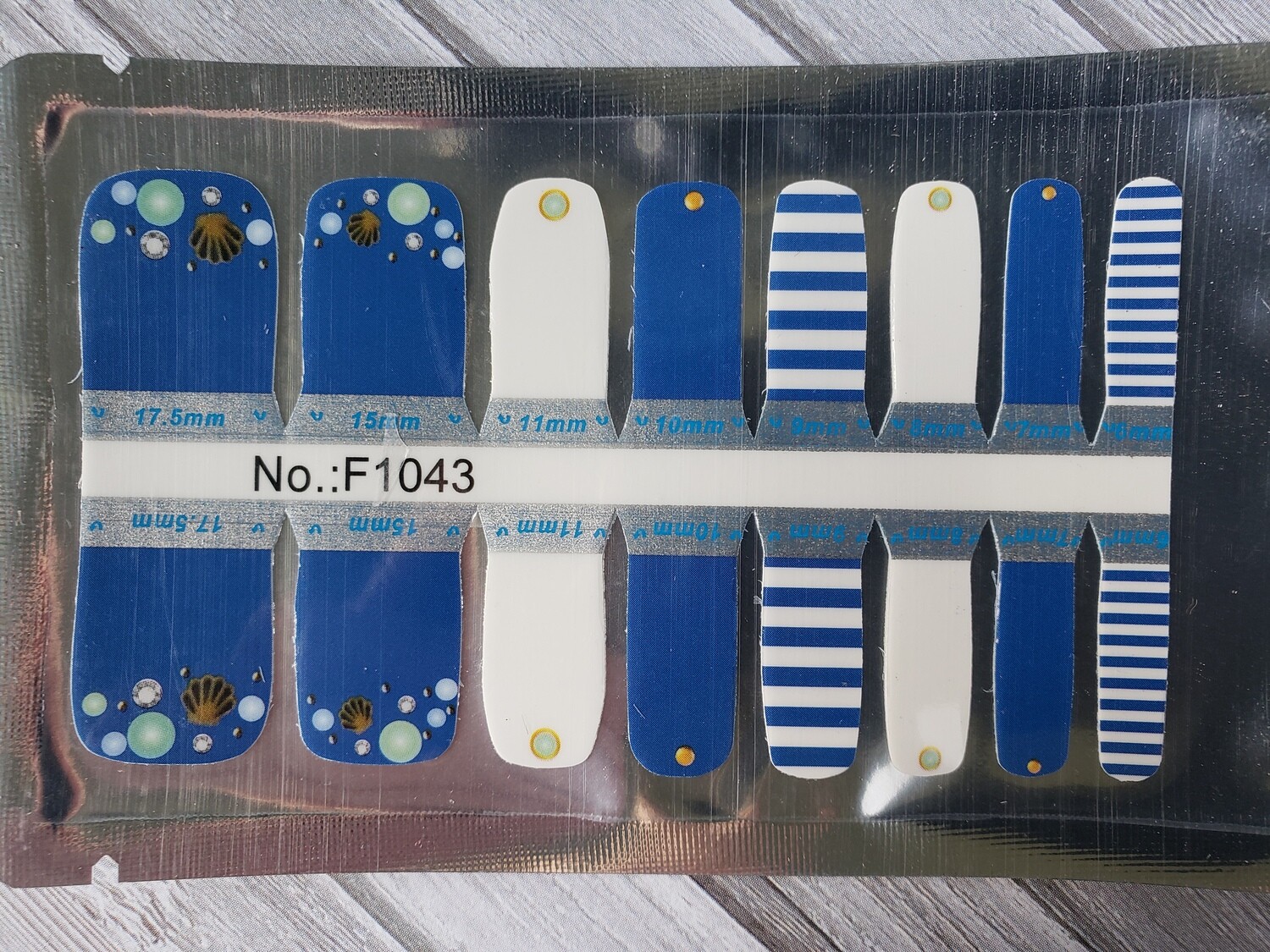 1043- Royal Blue Beach- Toes