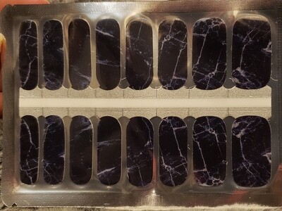473- Black with White Marble