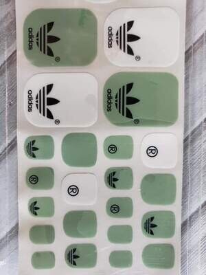 Z137- Sport Green, White- Toes