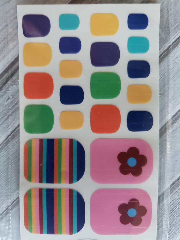 Z143- Rainbow- Toes