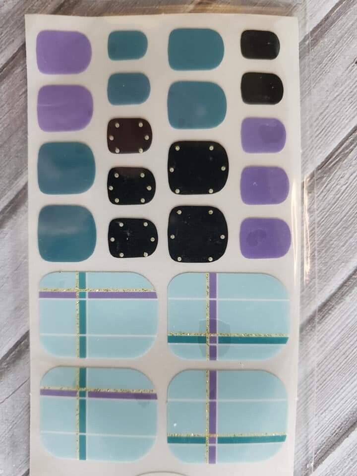 Z084- Aqua, Teal, Black, Purple-Toes