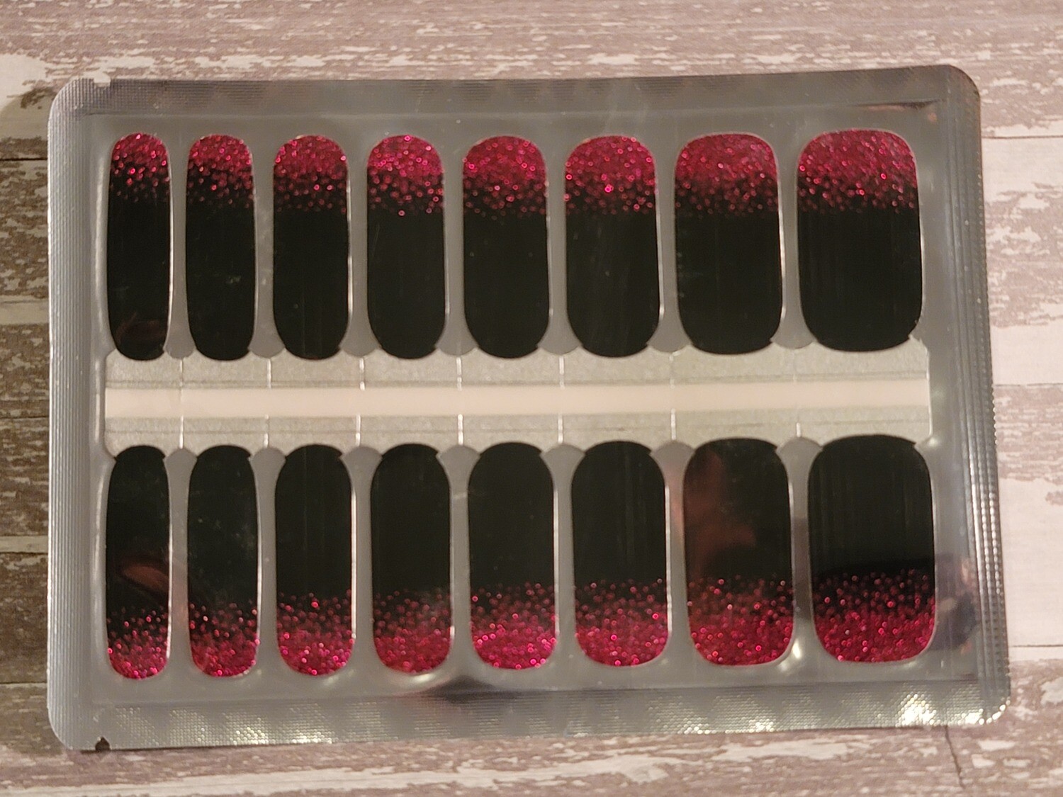 622- Black with Pink Glitter Tips