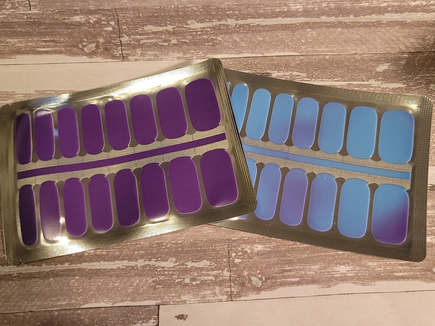 630- Color Changing- Purple to Blue-Solid