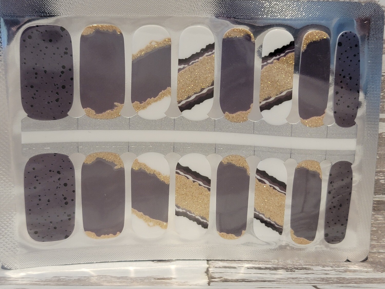635- Black, Gray and Gold Glitter Design