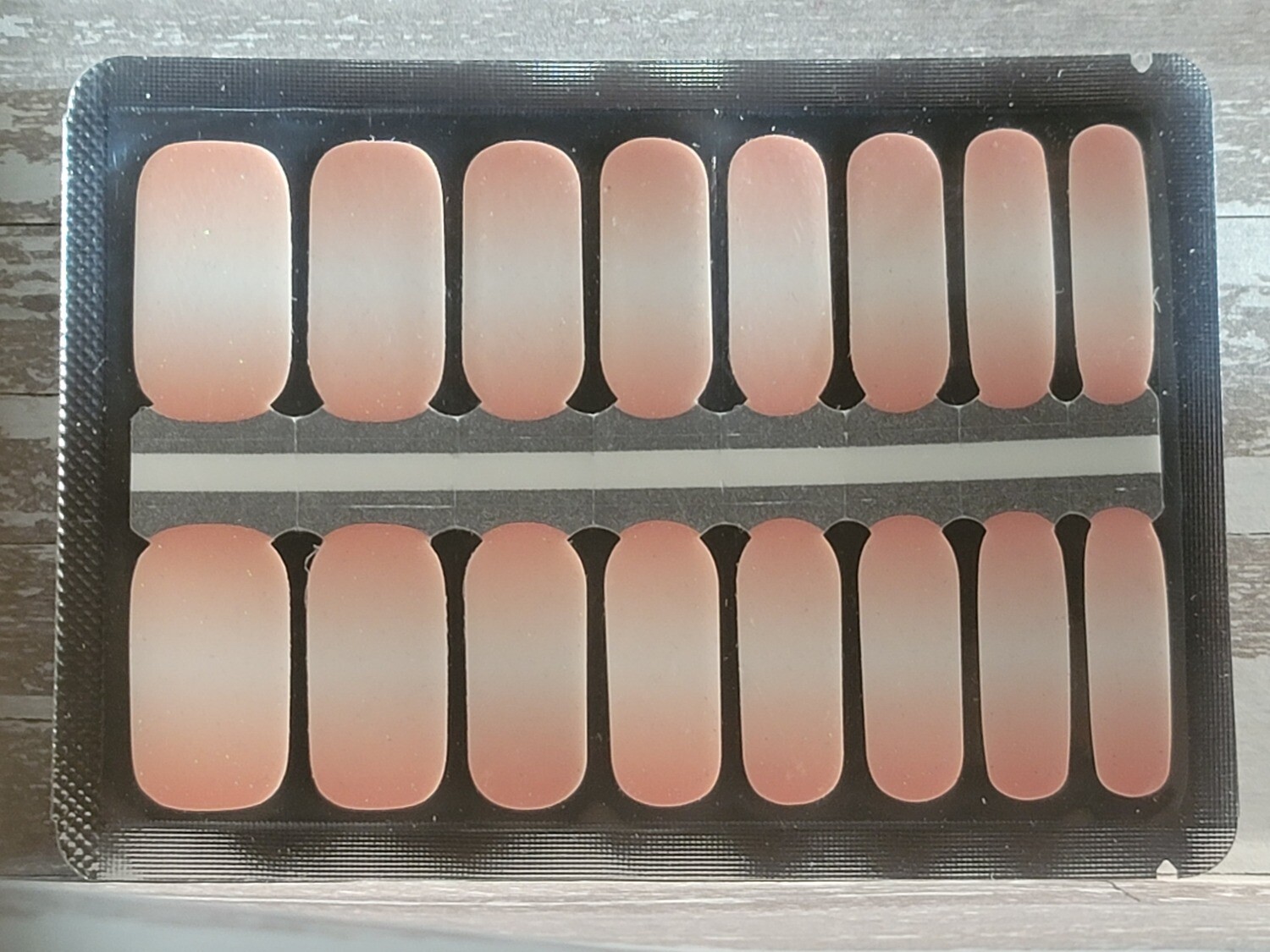 670- Peach to White Ombre