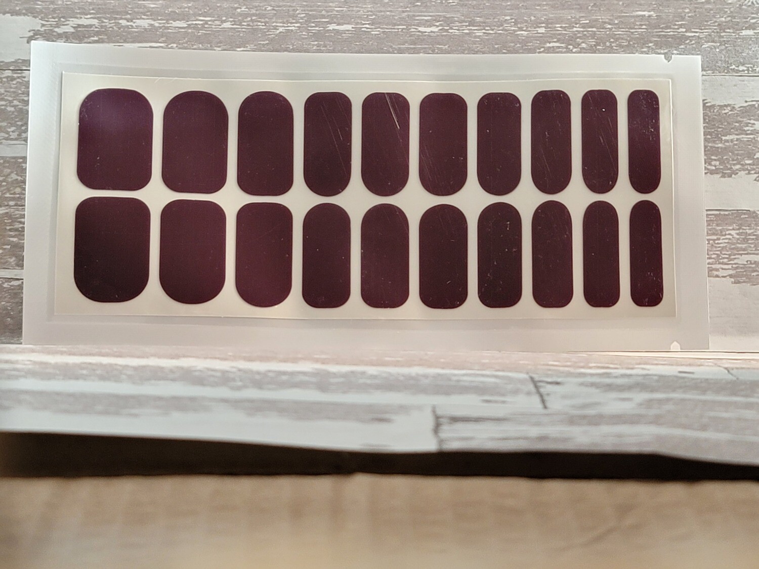 1004- Dark Plum 20 strips