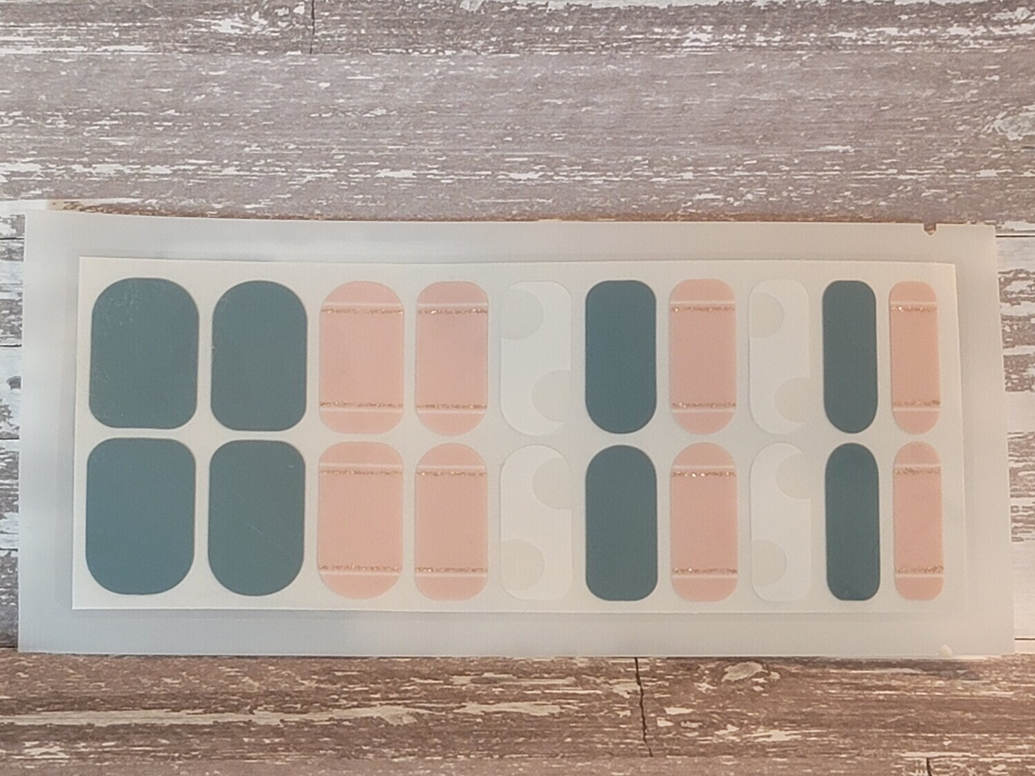 1005- Slate Pink and White with little glitter - 20 Strip