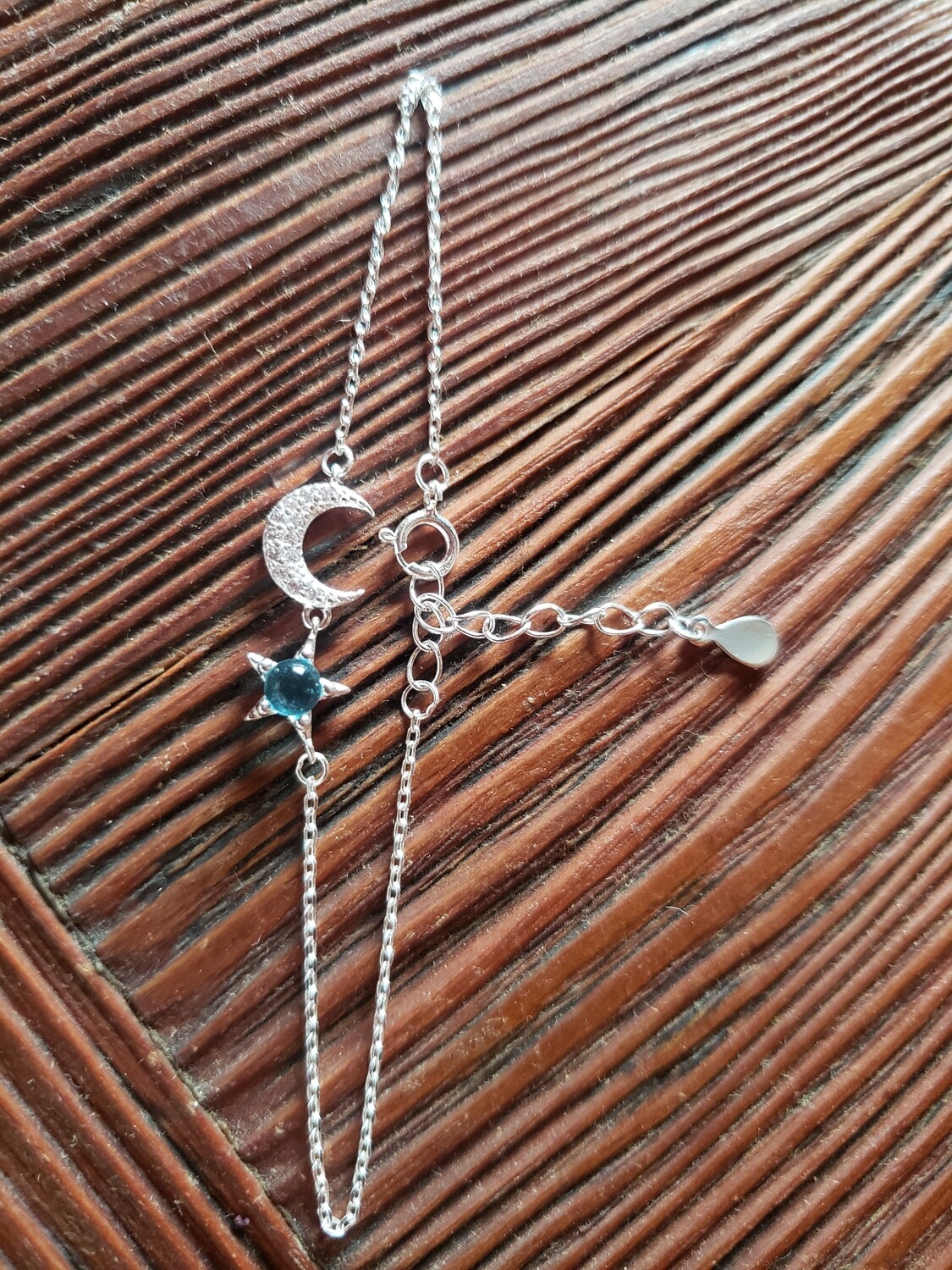 Pulsera Media Luna con circones y estrella de cristal