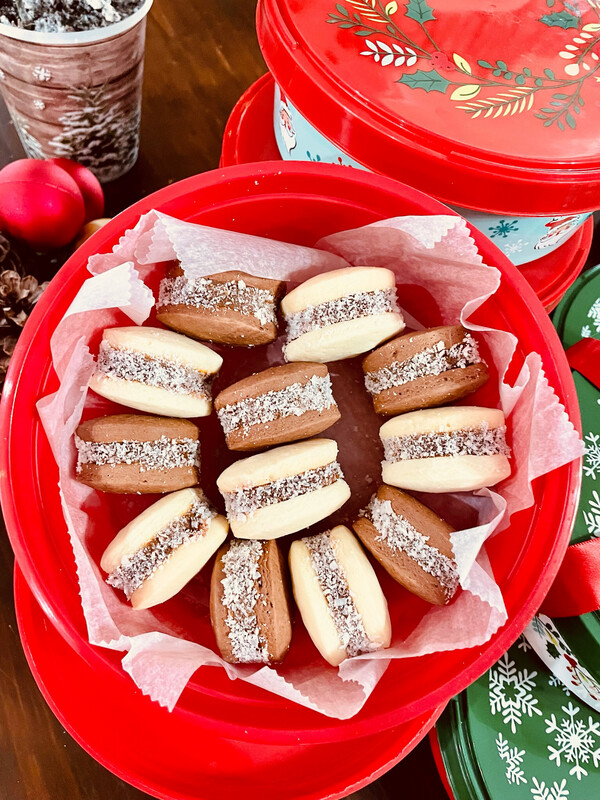 Christmas Cacao &amp; Maicena Alfajores x 12