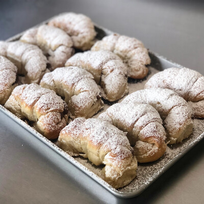 Medialunas  With Dulce De Leche 