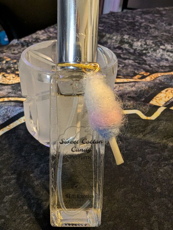 Luxurious Paradise, Yum Yum Bubble Gum and Sweet Cotton Candy Roll-on, Credit Card Size Spray