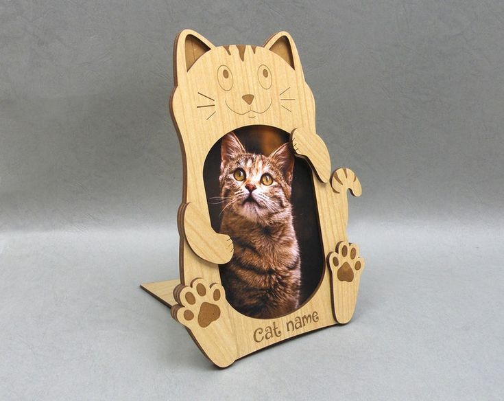 Marco de foto en forma de gatito en MDF