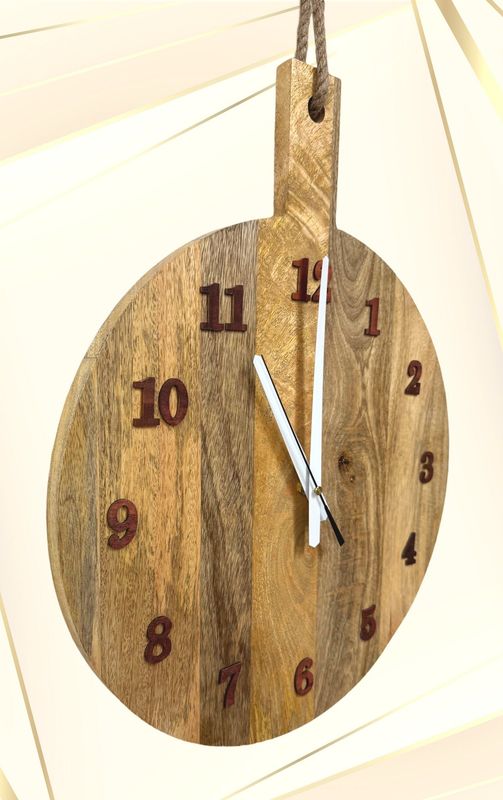 Wanduhr aus hochwertigem Mangoholz Wanduhr aus hochwertigem Mangoholz