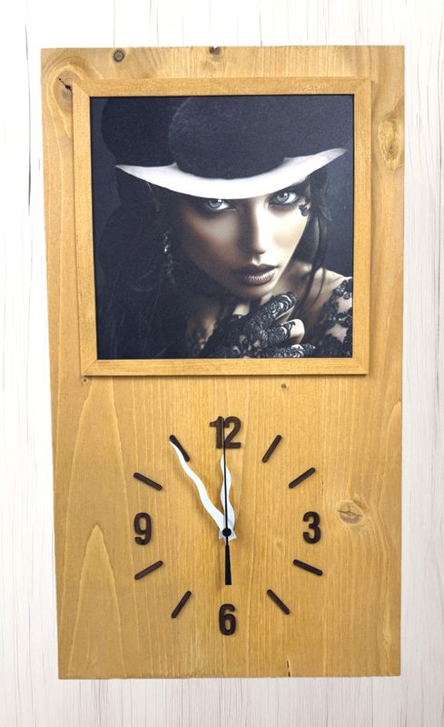 Schwarzwald Schönheit „ Zara “ von Shadow Wood Art