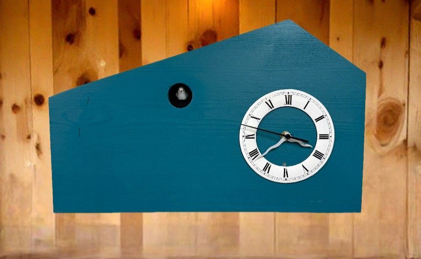 Moderne Kuckucksuhr – Leise tickend