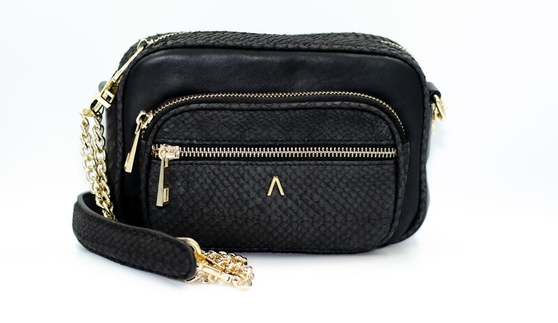 Esja- Salmon/leather Gold