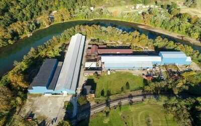 ​200,000 SQ. FT. WAREHOUSE AVAILABLE