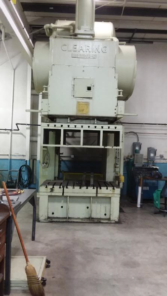 1 - USED 200 TON CLEARING GAP FRAME PRESS