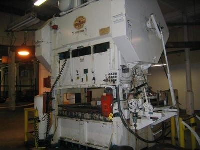 1 – USED 200 TON FEDERAL STRAIGHT SIDE D.C. TWIN DRIVE DOUBLE BACK GEARED PUNCH PRESS