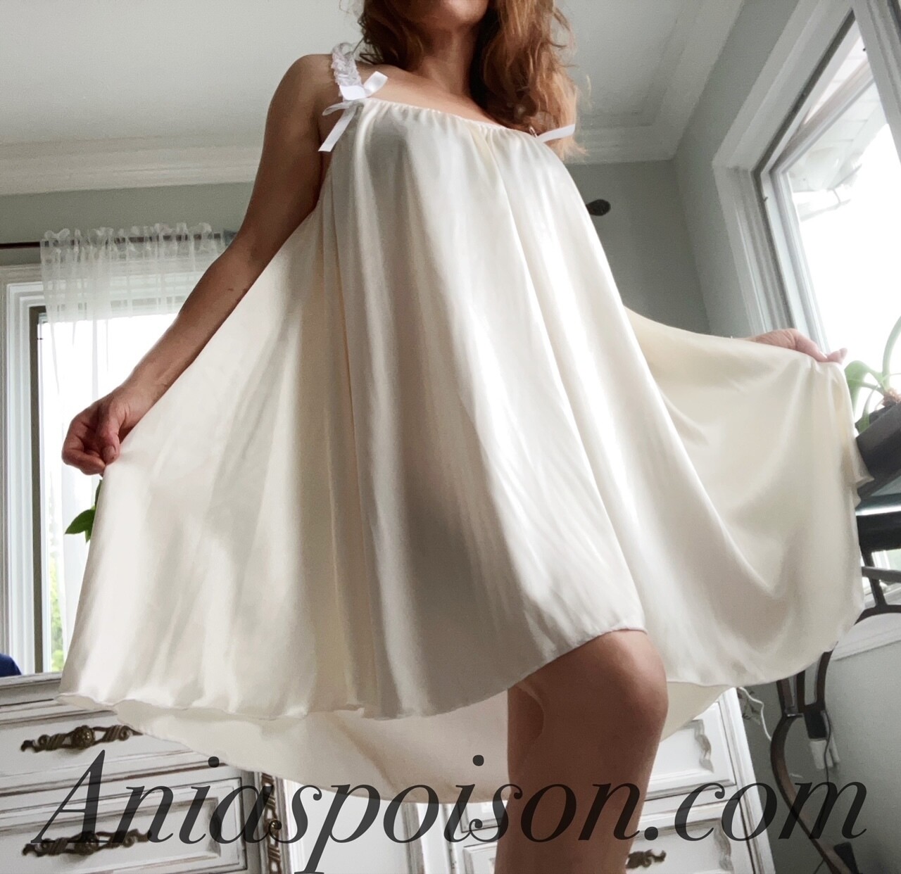 Ania's Poison Vintage style Silky Satin IVORY Smooth and Shiny nightgown Lacy straps Nightie Peignoir OS L XL