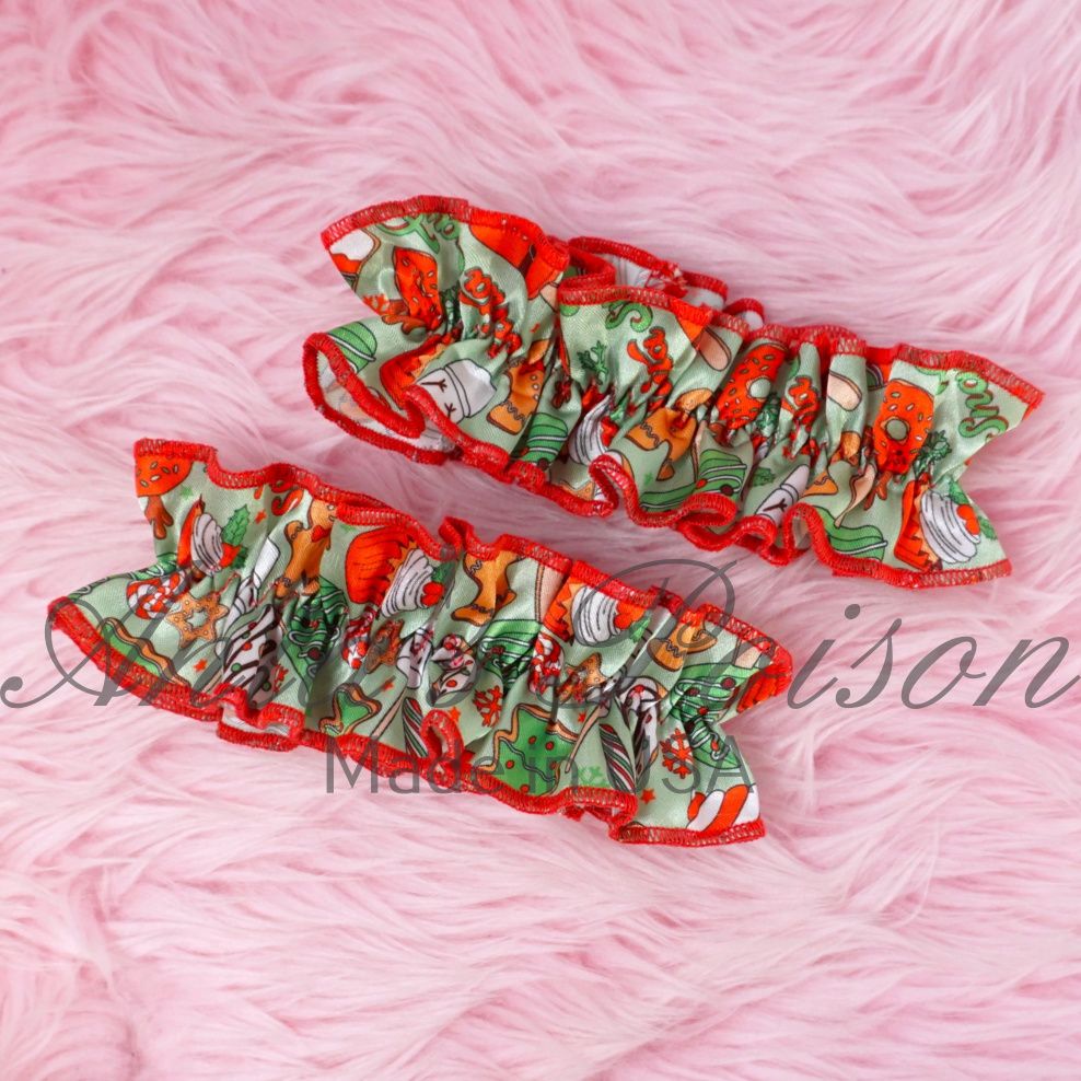 Frilly Wrist Cuffs Pair CHRISTMAS edition Frilly Wrist Cuffs Pair CHRISTMAS edition