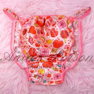 Valentine's Hearts Candy novelty Ania's Poison Cut sissy Day MENS SATIN Beautiful Shiny Silky wet look Mens string Bikini panties S-XL Valentine's Hearts Candy novelty Ania's Poison Cut sissy Day MENS SATIN Beautiful Shiny Silky wet look Mens string Bikini panties S-XL