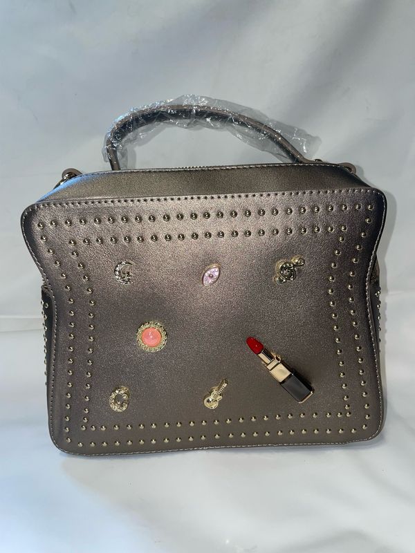 Henkelhandtasche