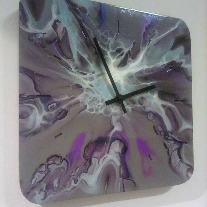 Wanduhr - Serie Dornröschen