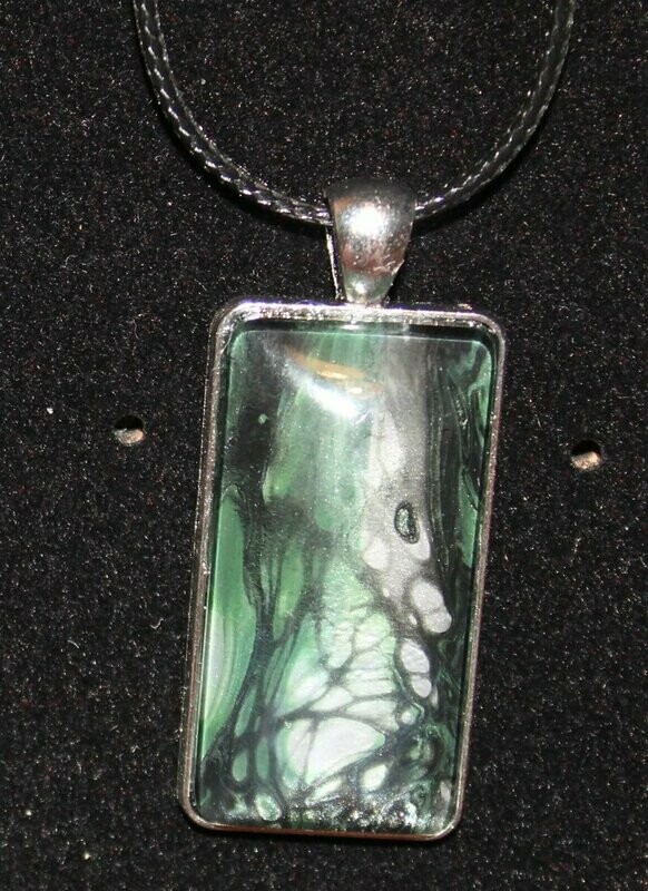 Kette  grün/schwarz/silber