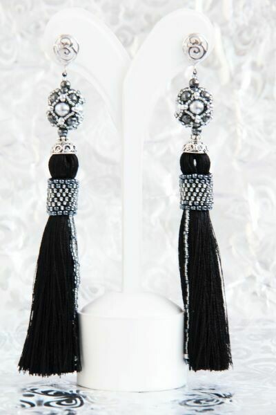 ​Earrings-tassels with pearls "Baroque"