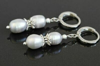 ​Earrings with natural pearls "Silver-Rose Perls"