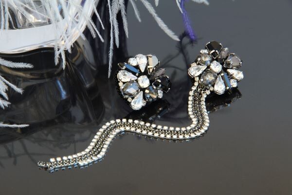 ​Earrings with crystals "Burlesque"