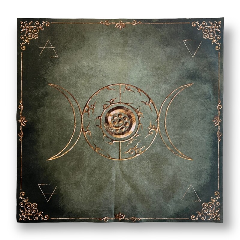 Tarot & Lenormand Tuch / Witch Elements Dreiermond Green Tarot & Lenormand Tuch / Witch Elements Dreiermond Green