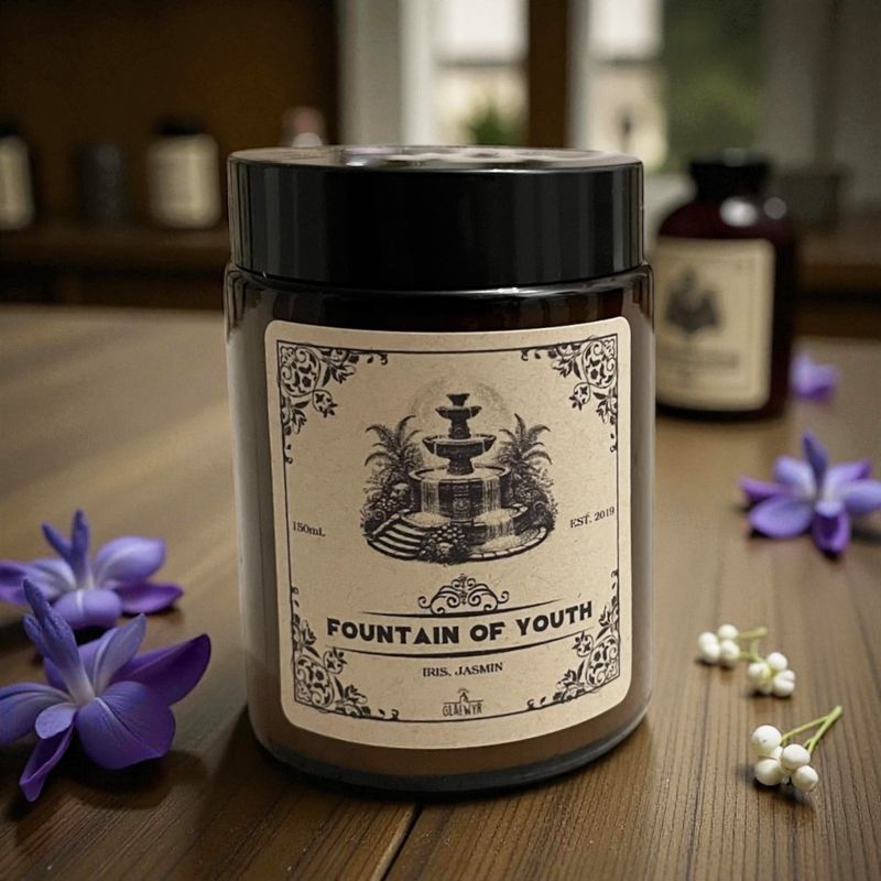 Magische Kerze Jungbrunnen – Duft Iris & Jasmin Magische Kerze Jungbrunnen – Duft Iris & Jasmin