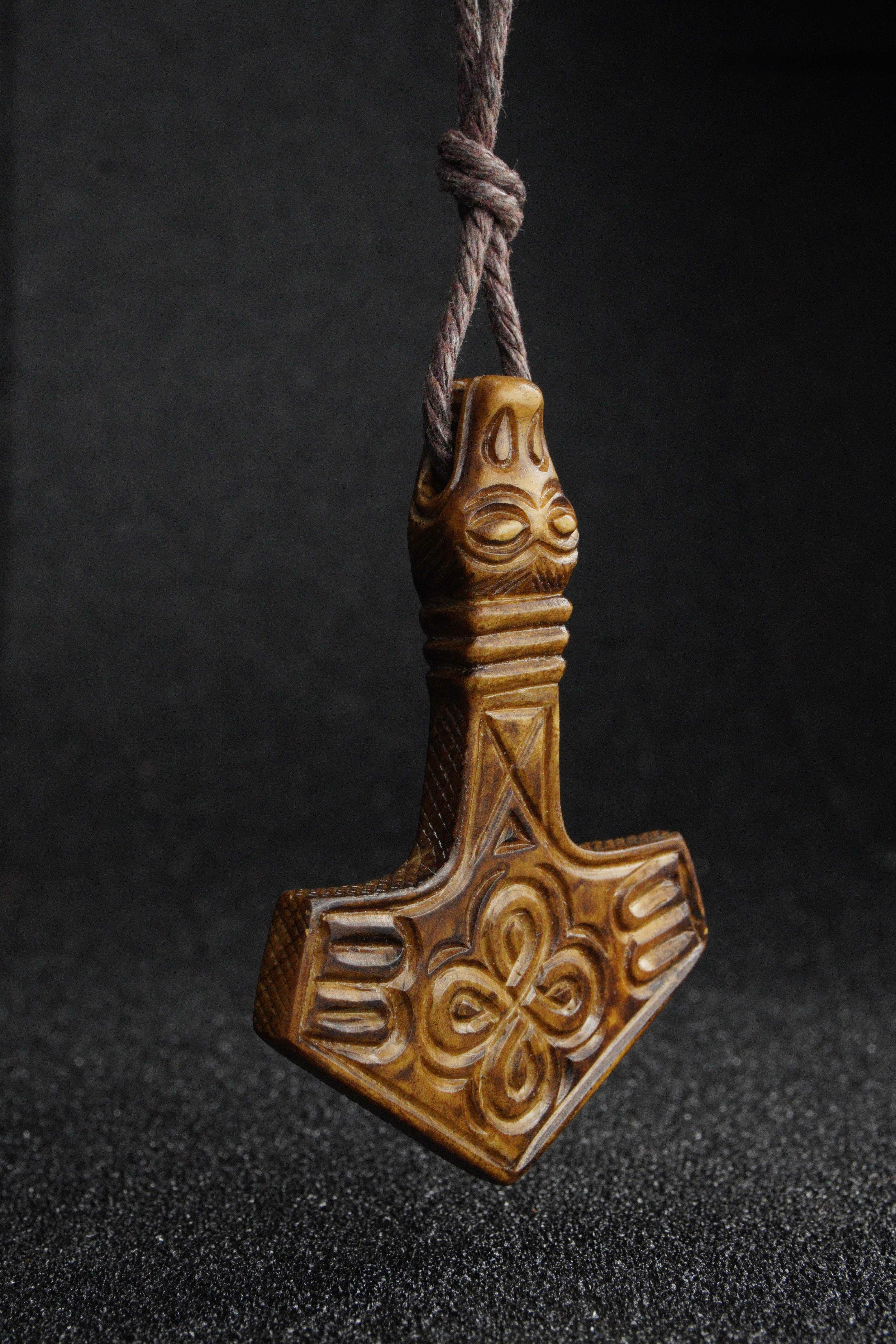 TIWAZ PERTHRO & THURISAZ Justice Fate Power Genuine Deer Antler Nordic Rune Pendant Necklace