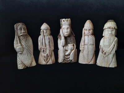 Antique Look Lewis Chessmen, the Queen and 4 Rooks / Berserkers, Hand-Carved, Moose Antlers