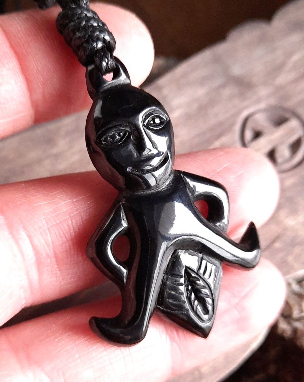 Sheela na Gig - Medieval European Witch Art Inspired Amulet (polished horn carved)