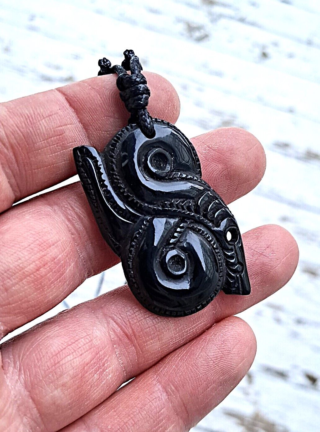 Hand-Carved Norse Jormungandr Pendant – Black Horn Viking Artifact-Inspired Necklace
