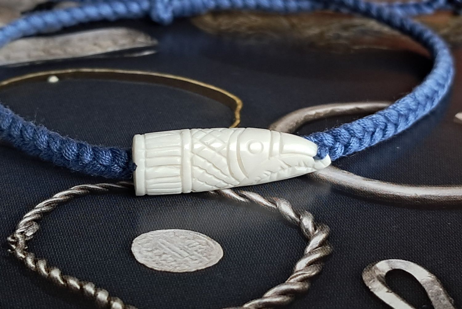 Odin Raven Bracelet – Embrace the Wisdom of the Allfather