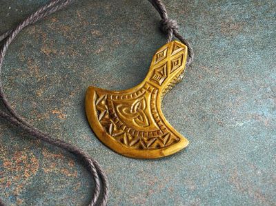 Viking Bone Mjolnir Necklace with Triquetra Symbol – Hand-Carved Viking Age Replica