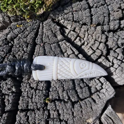 Handmade Viking Raven Pendant, Norse motif Hand-Carved bone Amulet