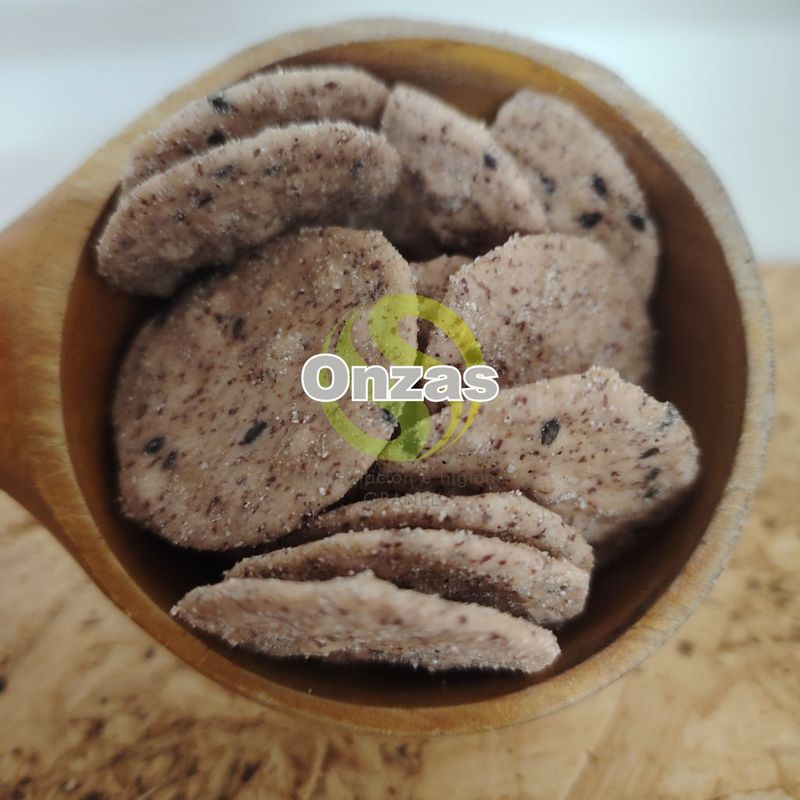 Crackers de maíz con pimienta y sal
