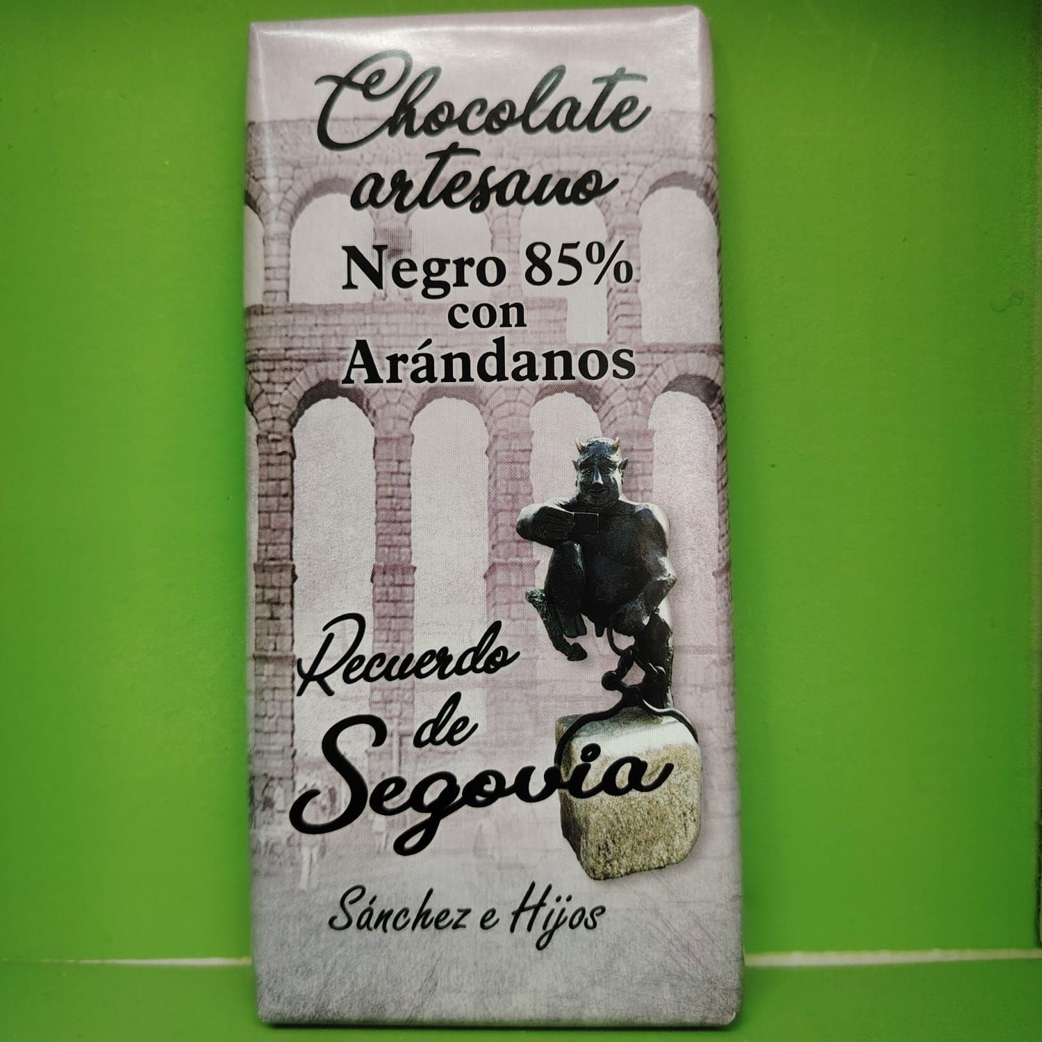Chocolate negro con arándanos
