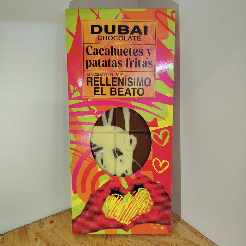 Chocolate Dubai con patatas y cacahuete