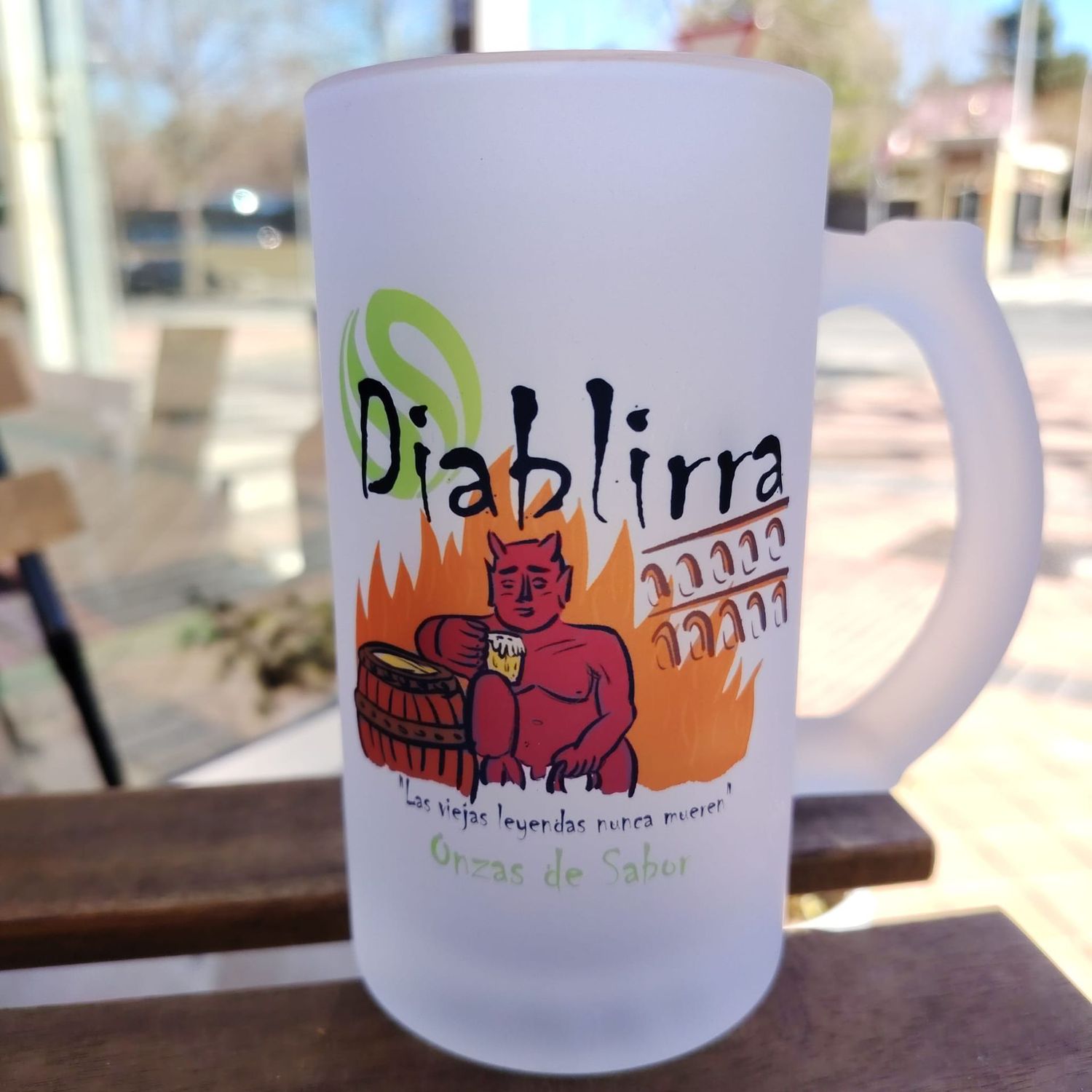 Jarra esmaltada "Diablirra"